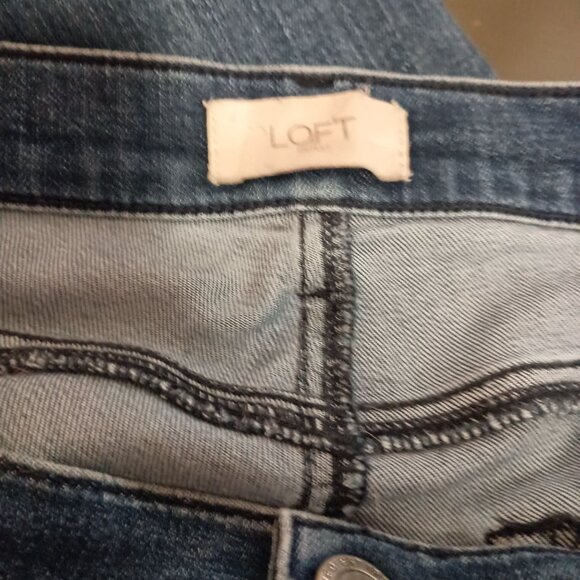 LOFT High Rise Skinny Jeans Size 12 Modern Fit 3 Button Hem Dark Wash - Picture 5 of 9